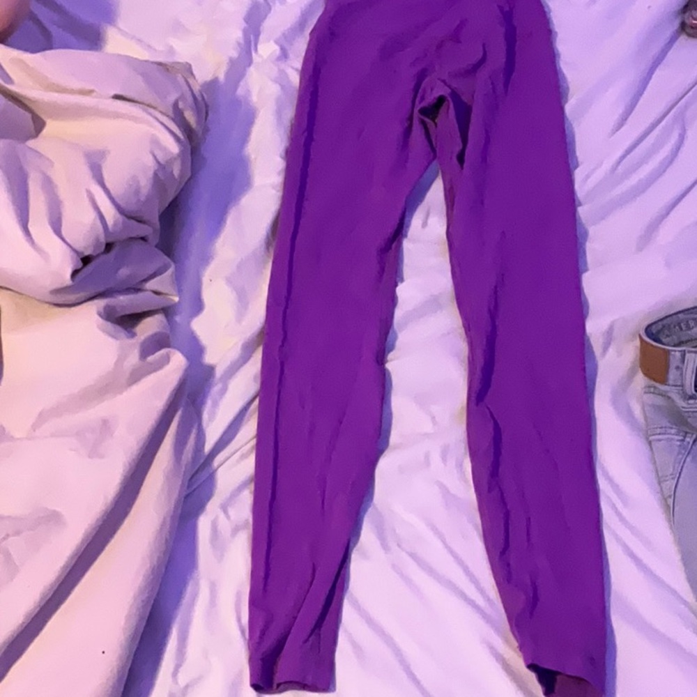 lulu raspberry leggings